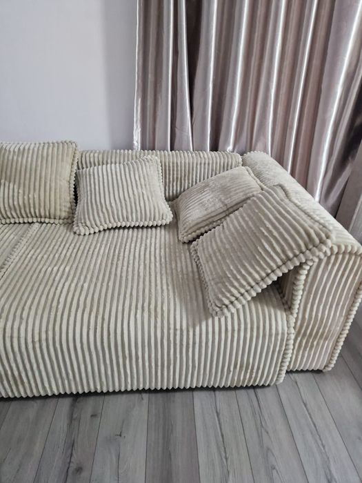 Canapea nou extensibila 3m