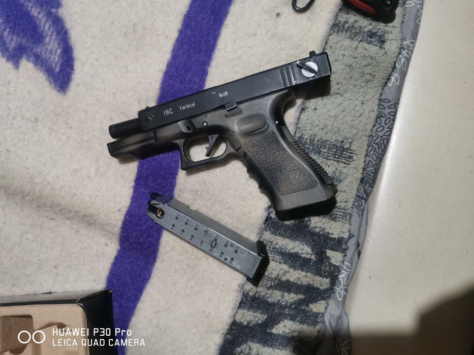 Glock 18c WE airsoft