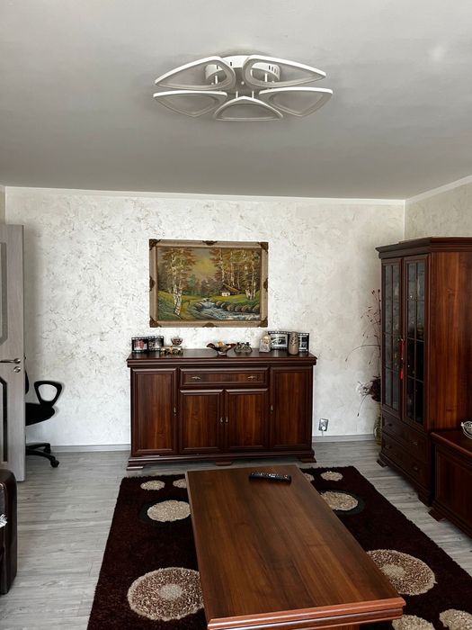 Vand apartament 3 camere zona centrala