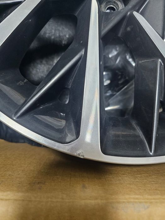 Один Диск !r18 от hyundai sonata dn8 (оригинал)