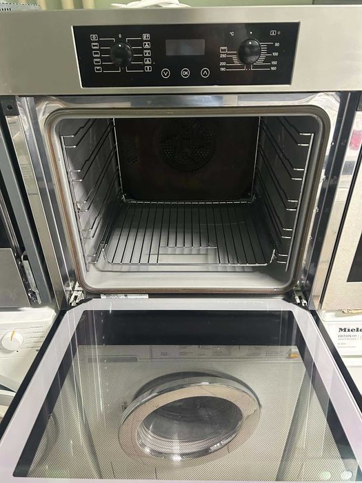 Фурна за вграждане Miele H4810B (76L) – С 12 месеца ГАРАНЦИЯ!