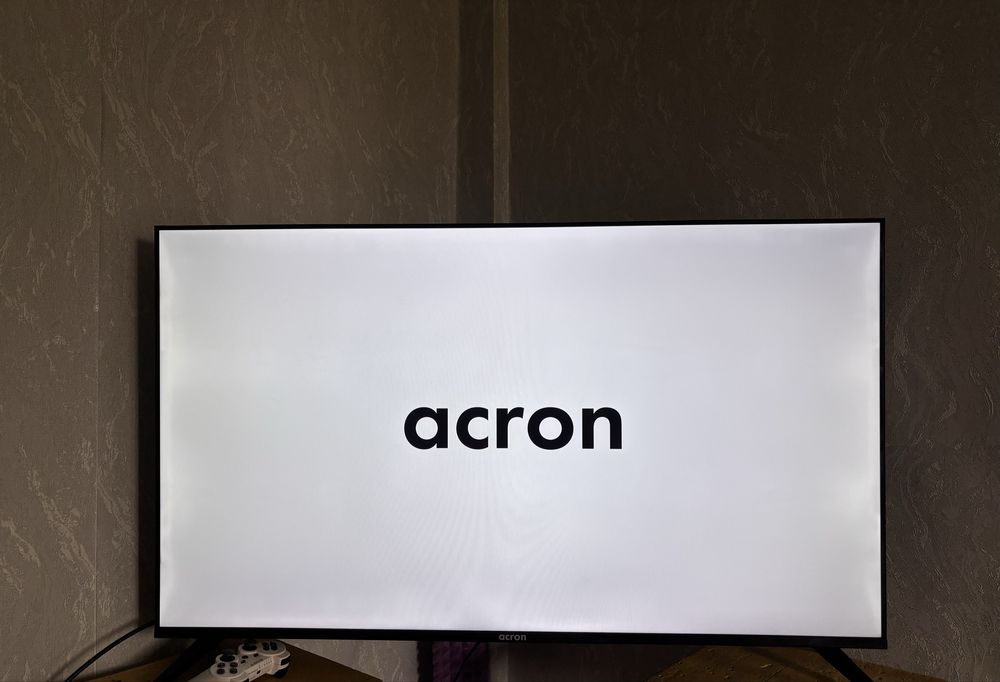 LED телевизор acron