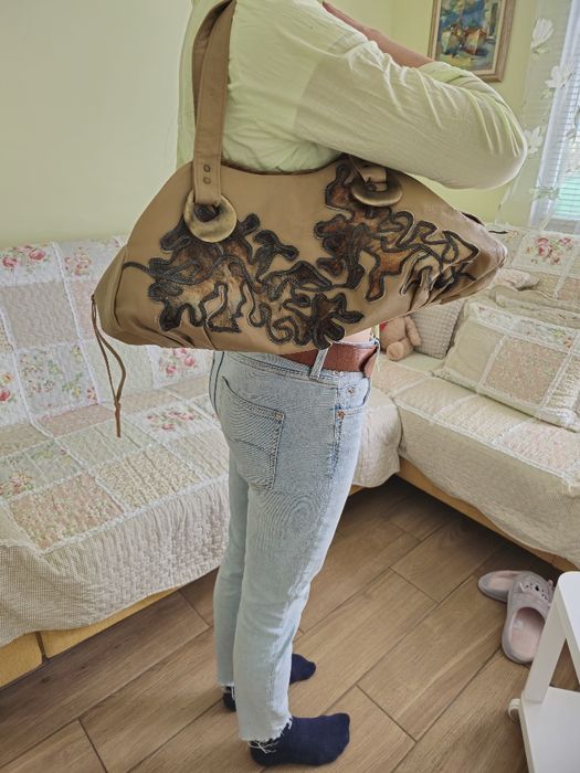 Чанта от естествена кожа, ръчно изработена