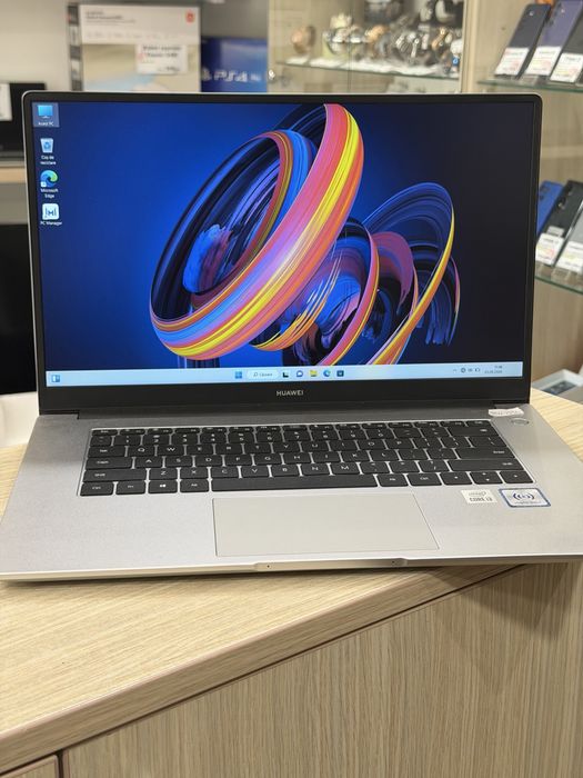 Laptop HUAWEI MateBook D15 Intel Core i3-10110U; SSD 256GB/8GB Ram - Garantie !!!