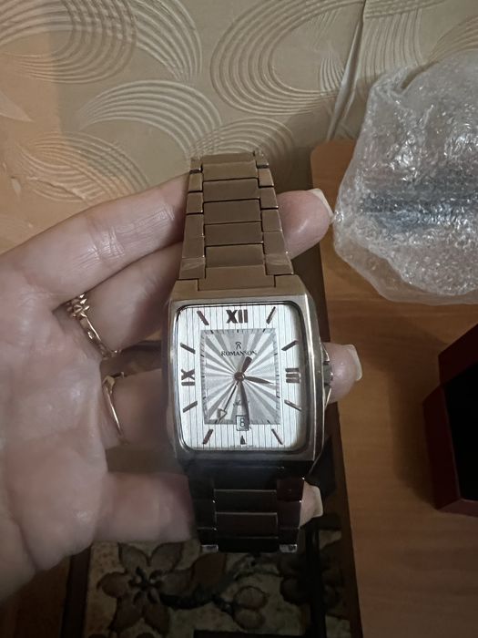 Продам часы 30 000 Romanson