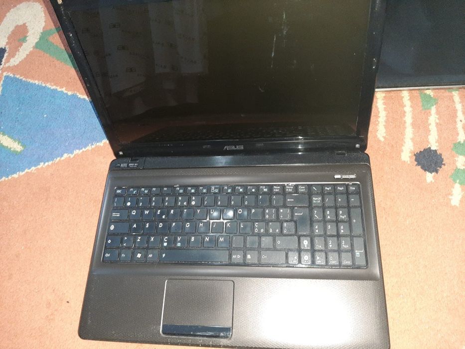 Laptop-uri pentru piese de schimb
