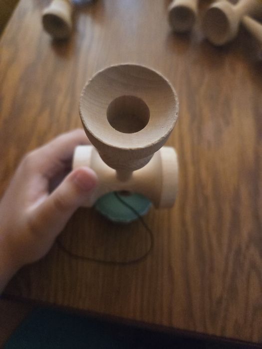 Kendama  Karo Tsunami