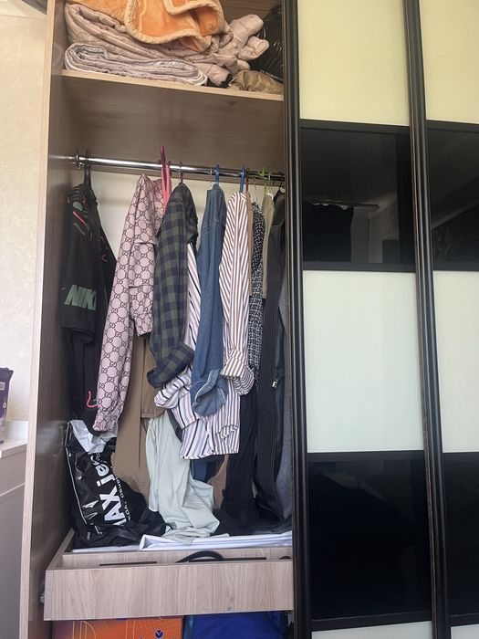 Продам шкаф купе