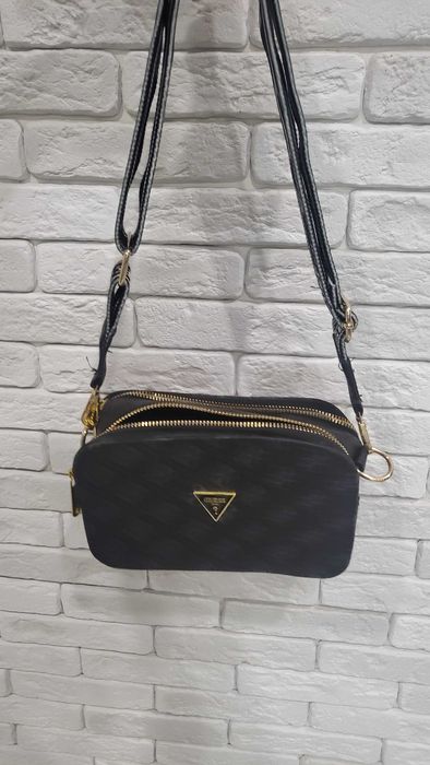 Дамски  Чанти Guess