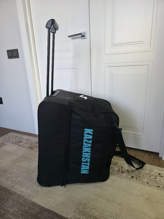 Продам сумку сборной казахстана