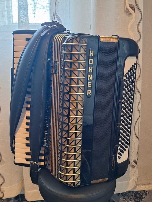 Acordeon Hohner Atlantic IV Deluxe - 120 Başi Suceava