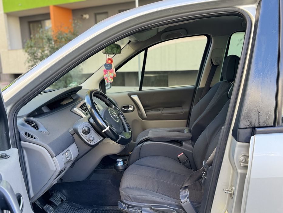 Vand renault scenic, in stare foarte buna!