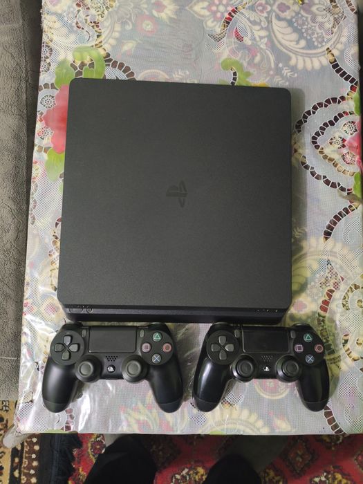 Playstation 4 slim 1tb