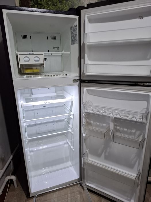 Продаю Холодильник LG