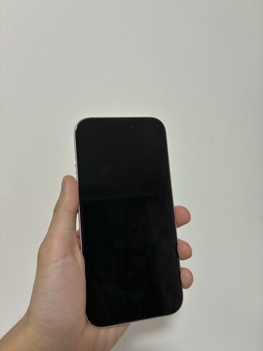 iPhone 15 / 128GB / Розовый