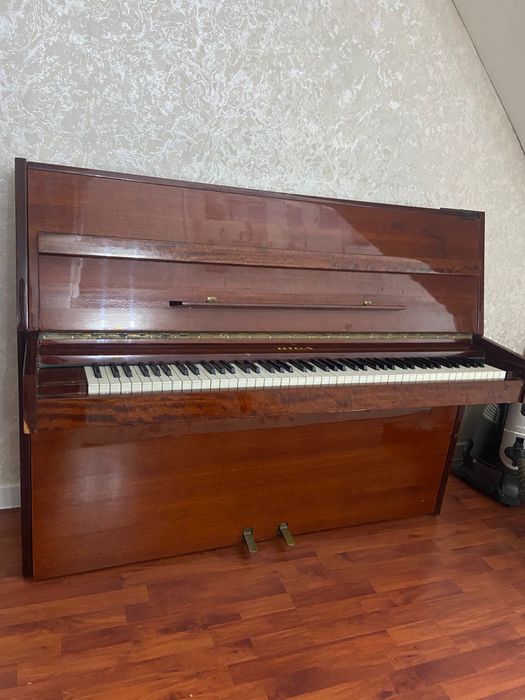Продается Пианино RIGA