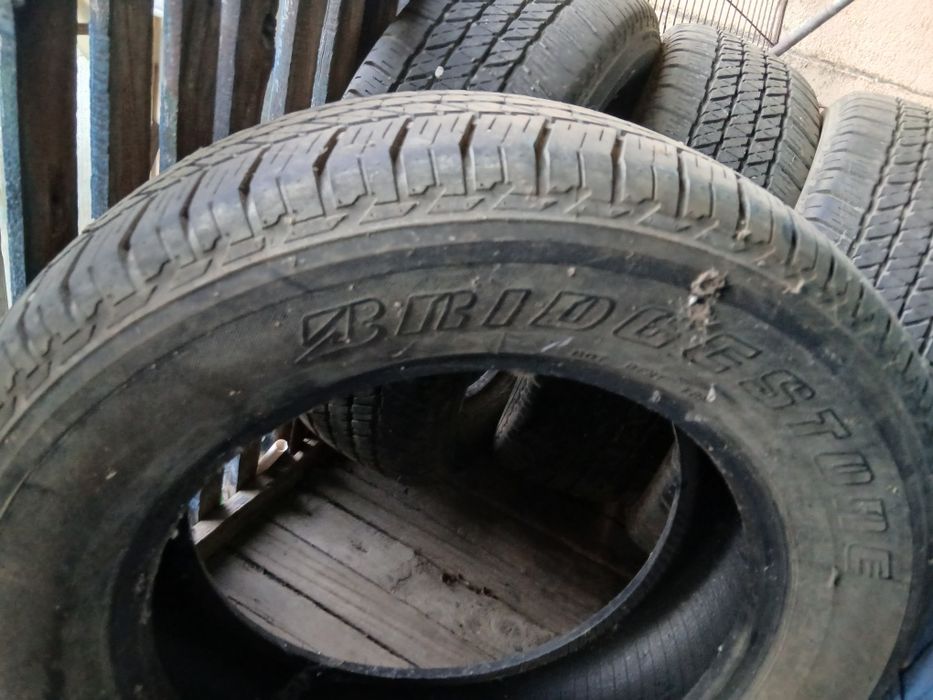 Cauciucuri 265 60 R18........