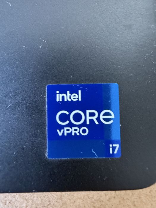 Лаптоп Dell Precision 7560 i7-11850H 48GB RAM RTX A2000 Workstation