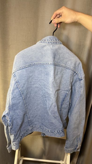 Джинсовая куртка