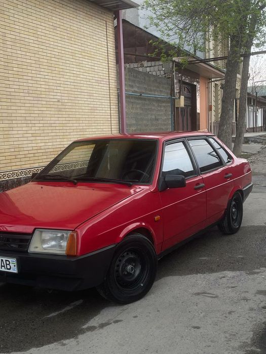 Продается пашина лада 99