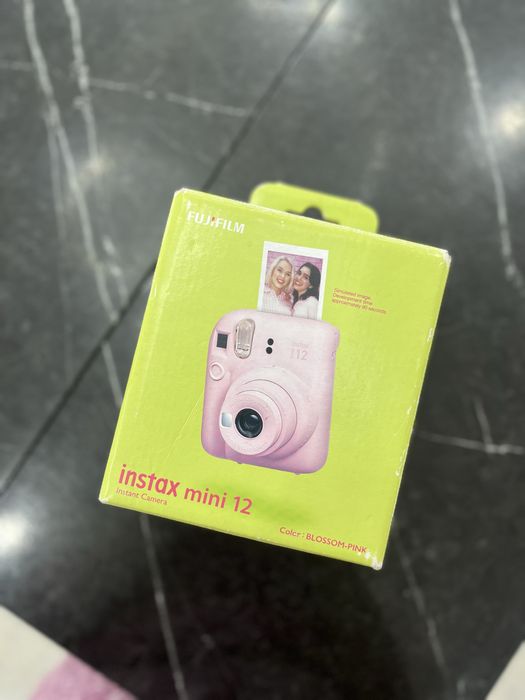 Instax “Mini 12”