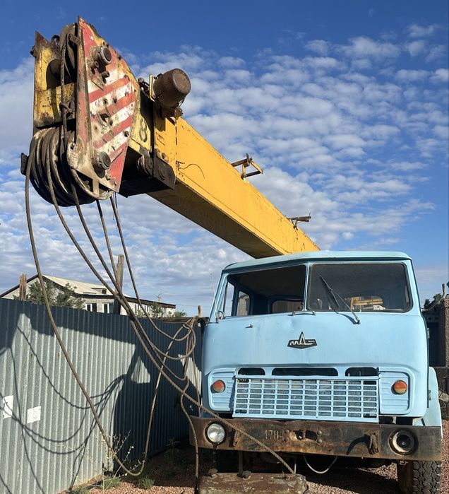 Автокран KC-3557 на базе МАЗ-500