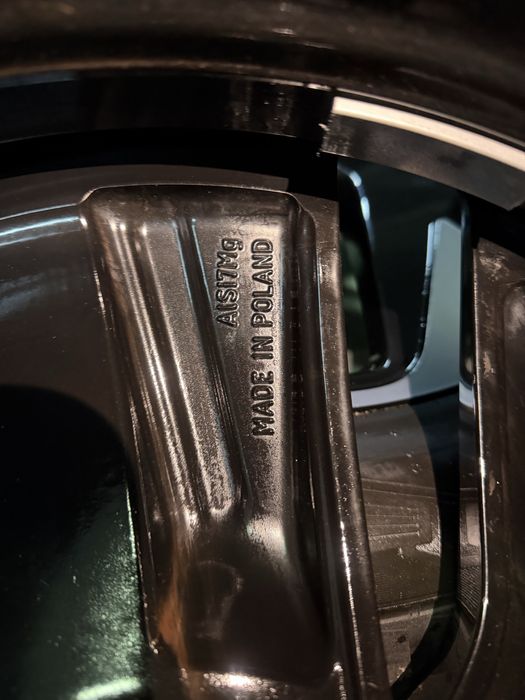 Jante aliaj NOI  R19 VW ID7 Tiguan Tayron  235/50/19 M+S Continental