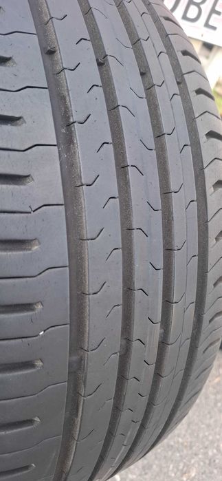 2бр. 215/45/17 Continental 6.8mm грайфер, дот 19г. Предлагаме монтаж--