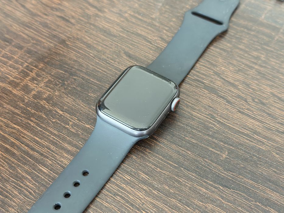 Apple Watch Series 6 Cellular 40 mm