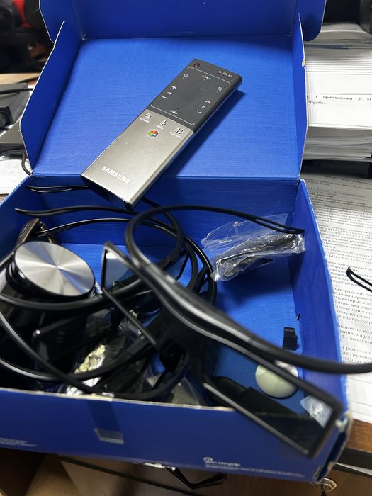 3 D очки и пульт SAMSUNG