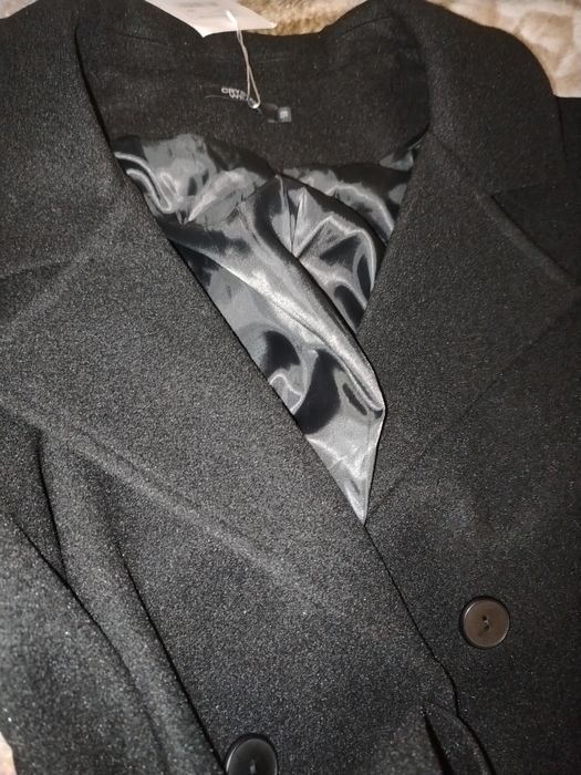 Пальто новое шерстяное