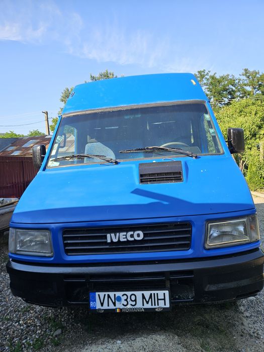 Vând Iveco Daily