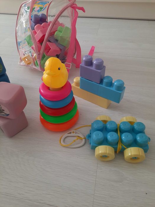 Занимателни Бебешки Играчки