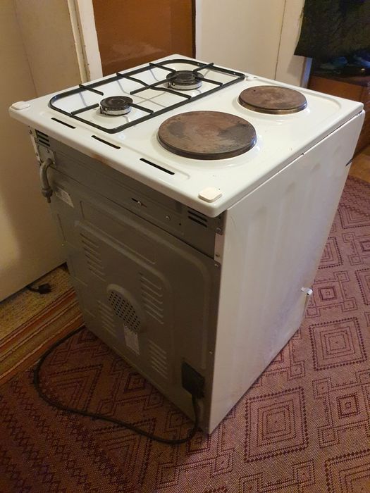 Готварска печка на газ и ток