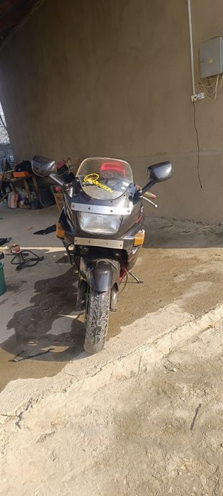 Кавасаки ззр 400 продам