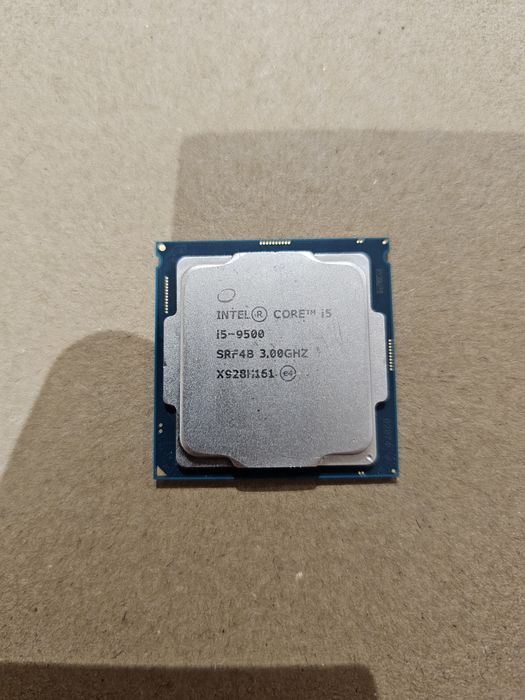 Procesor Intel Core i5 - 9500 , 6 nuclee, 6 fire de execuție