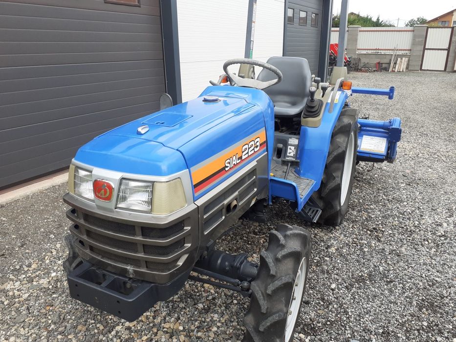 Tractor japonez kubota iseki 23cp 4x4