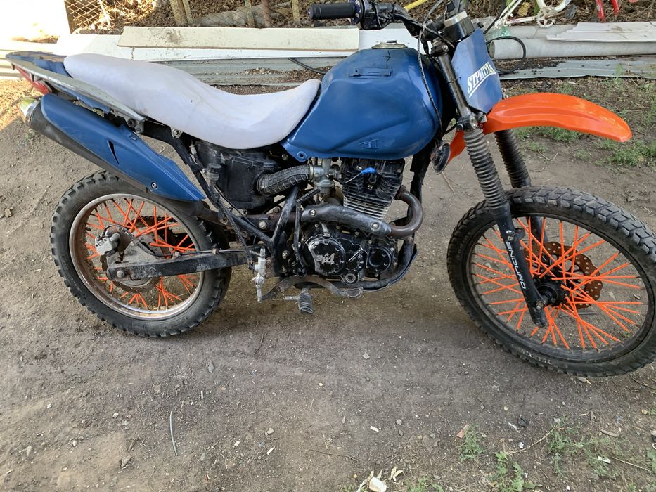 Продам эндуро 250 кубов