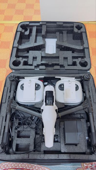 DJI INSPIRE 1  в хорошем состояний