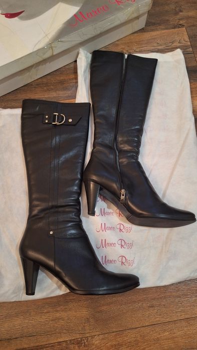 Сапоги на каблуках из натуральной кожи. Marco rizzi.