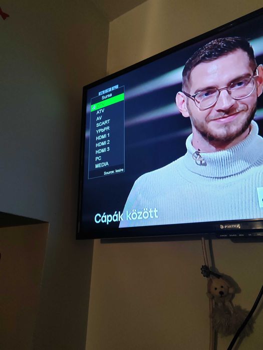 televizor vortex diagonala 82 cm