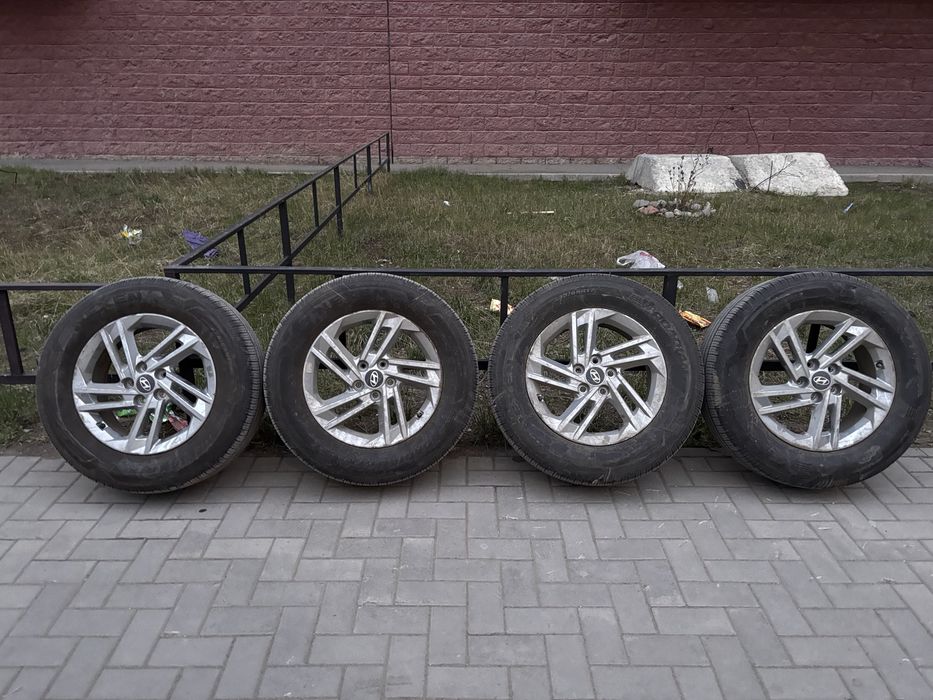 Оригинальный комлпект колес на Туксон