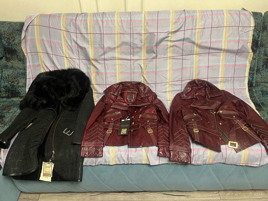 Куртки, кожанки, плащи