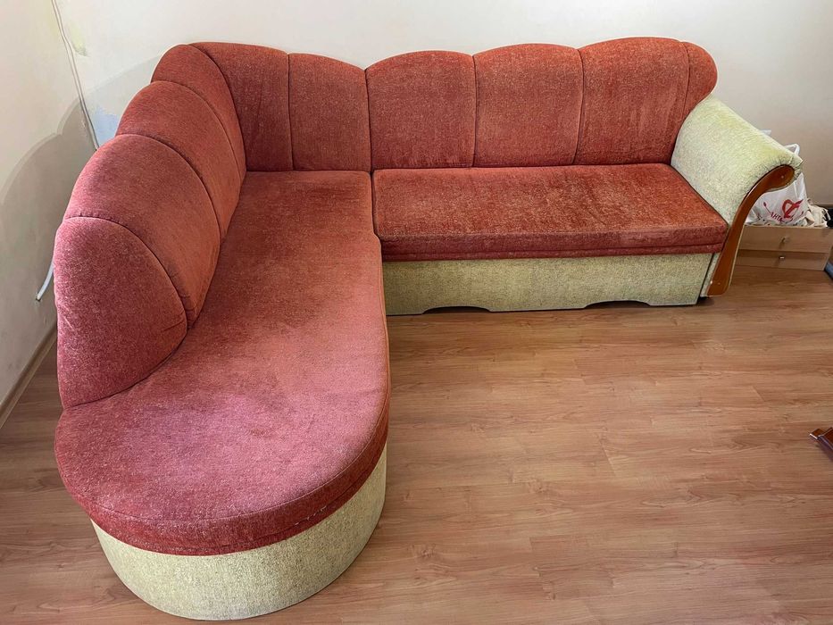 Подарявам ъглов диван