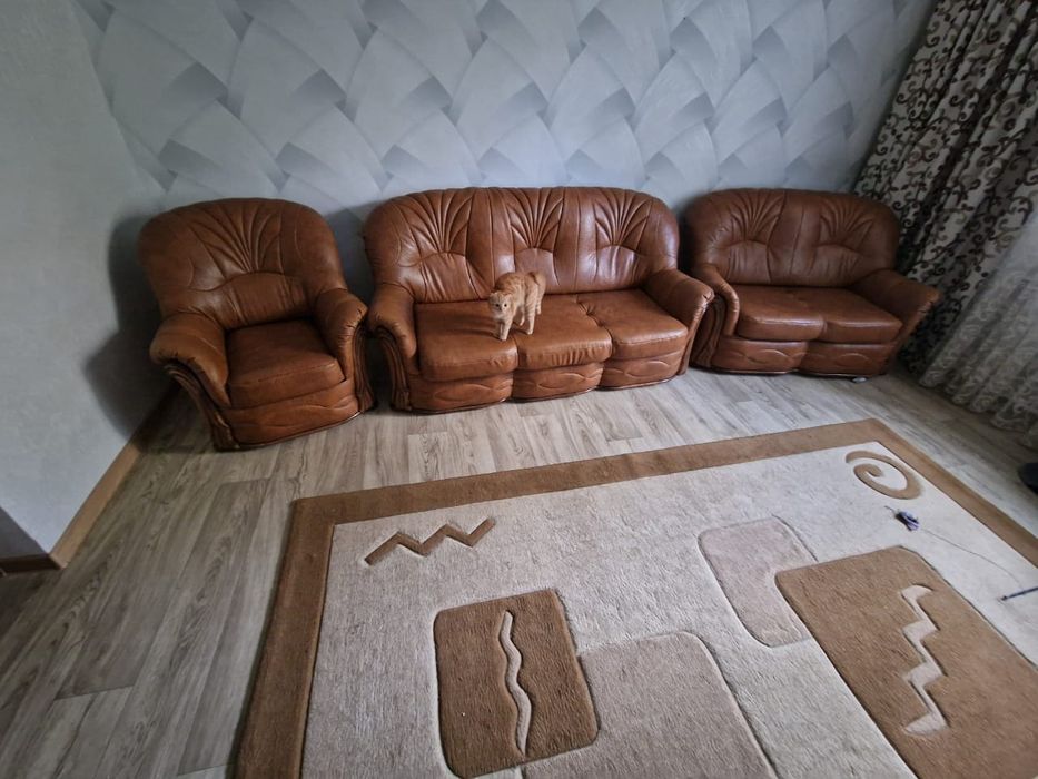 Продам диван +2 кресла