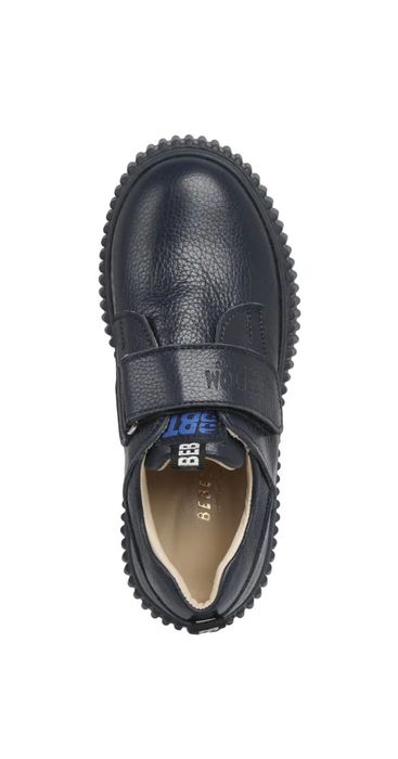 Продам шикарные школьные туфли для мальчика