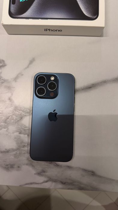 Vând iPhone 15 pro 128gb 80% baterie