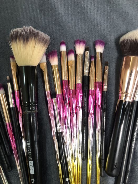 Кисти для макияжа