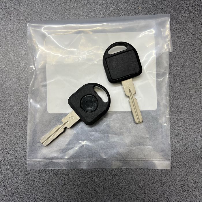 Новые ориг ключи bmw m5 e34 бмв м5 е34