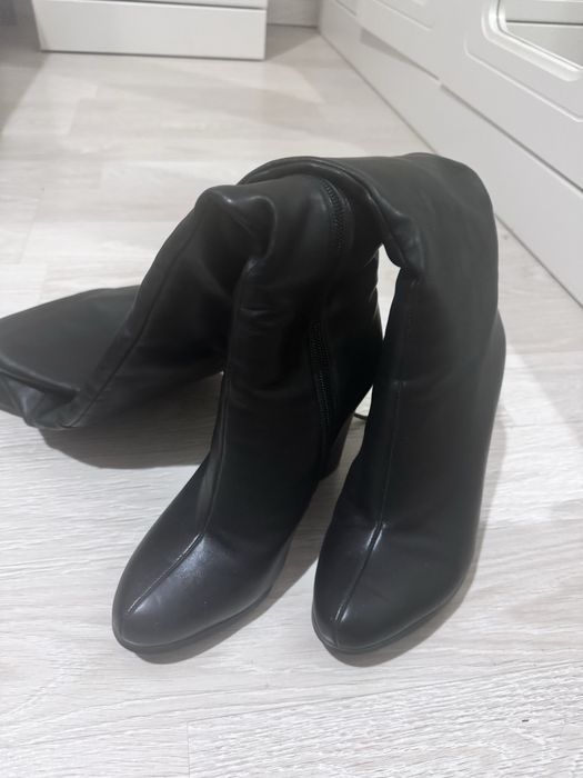 Продам новую зимнюю сапоги, размер 38